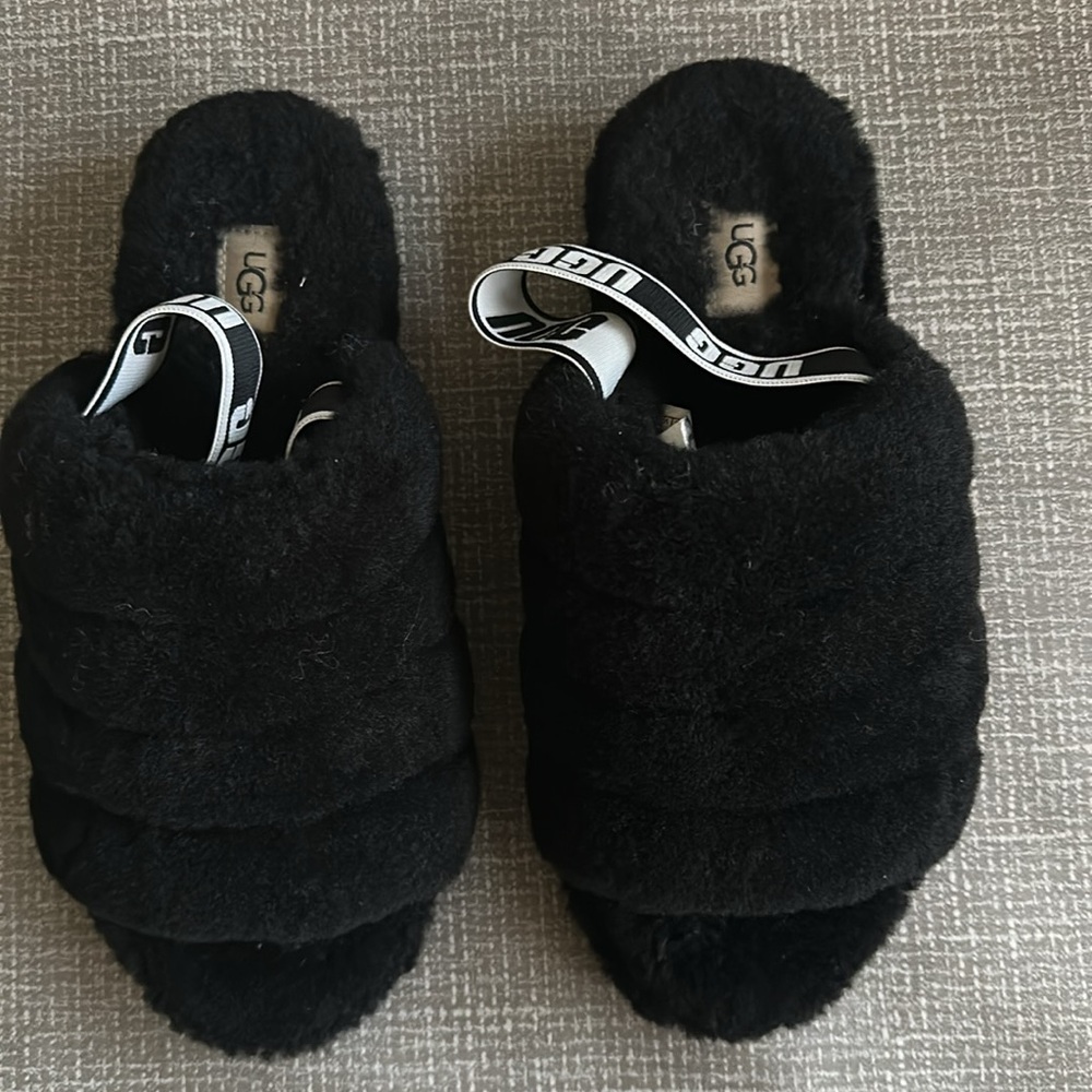UGG Black Fluff Yeah Slides Slippers with Logo Strap size 9 - Picture 2 of 11